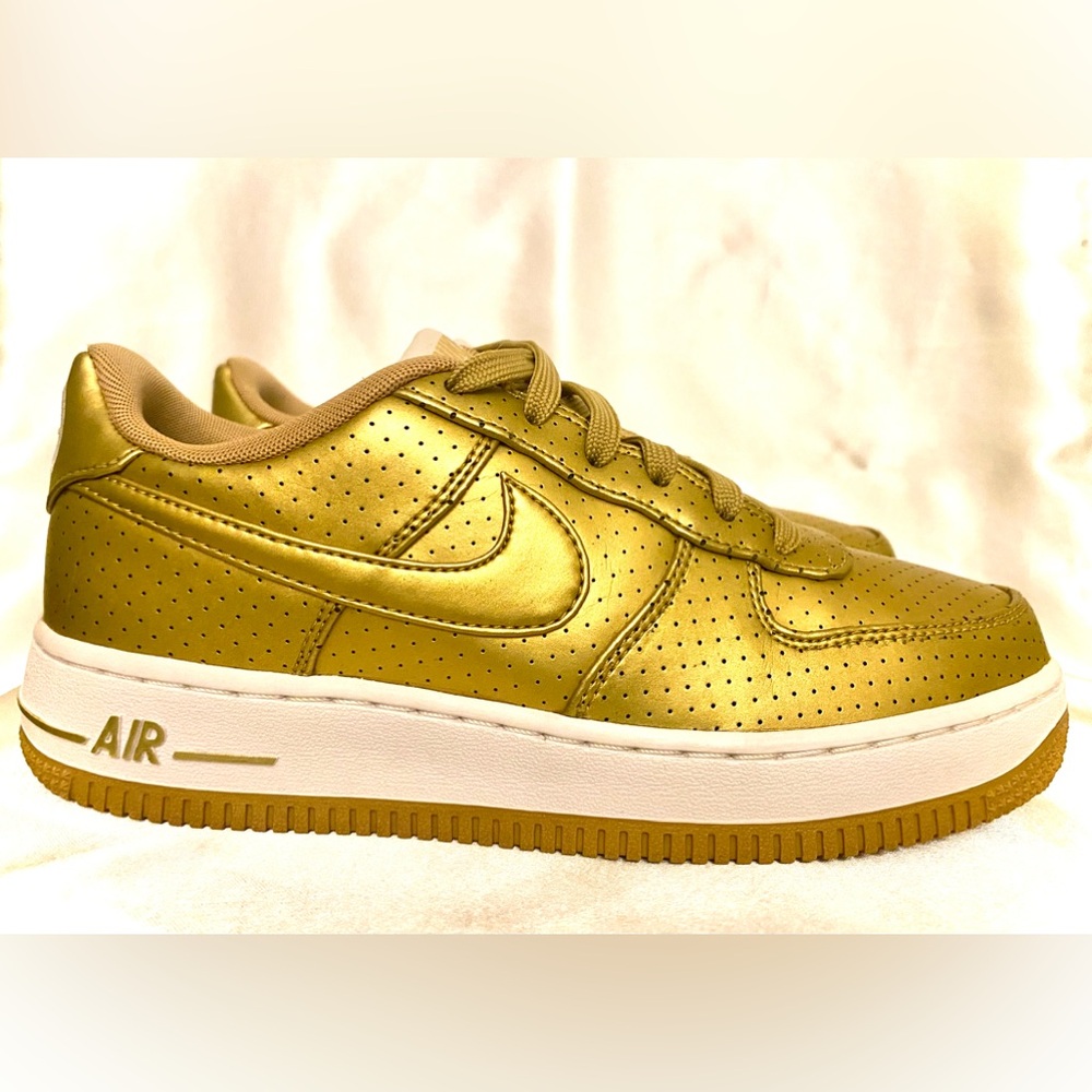 Nike Air Force 1 sneakers